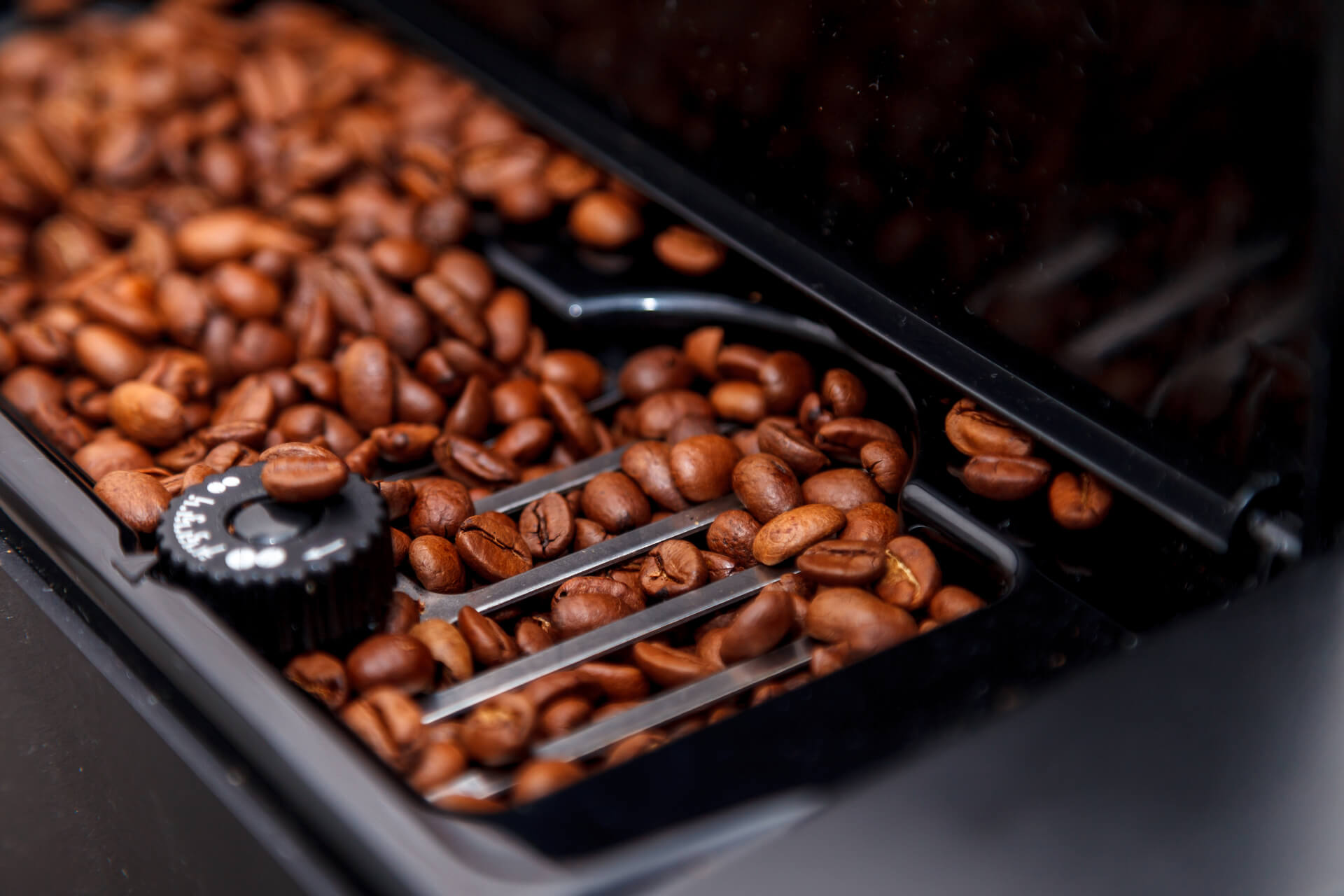 Избор на кафе машина за дома според еспресо, дълго кафе и напитки с мляко